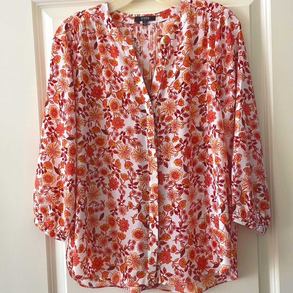 NYDJ 3/4 sleeve pin-tucked pleated back blouse